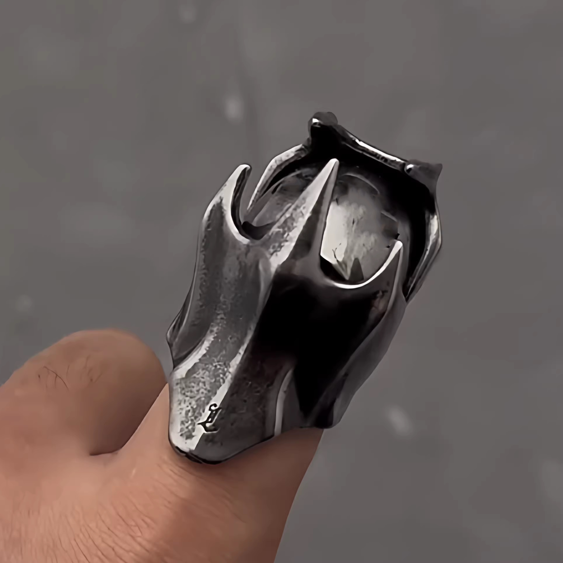 Textura De Flor Con Anillo De Acero Inoxidable Esmaltado
