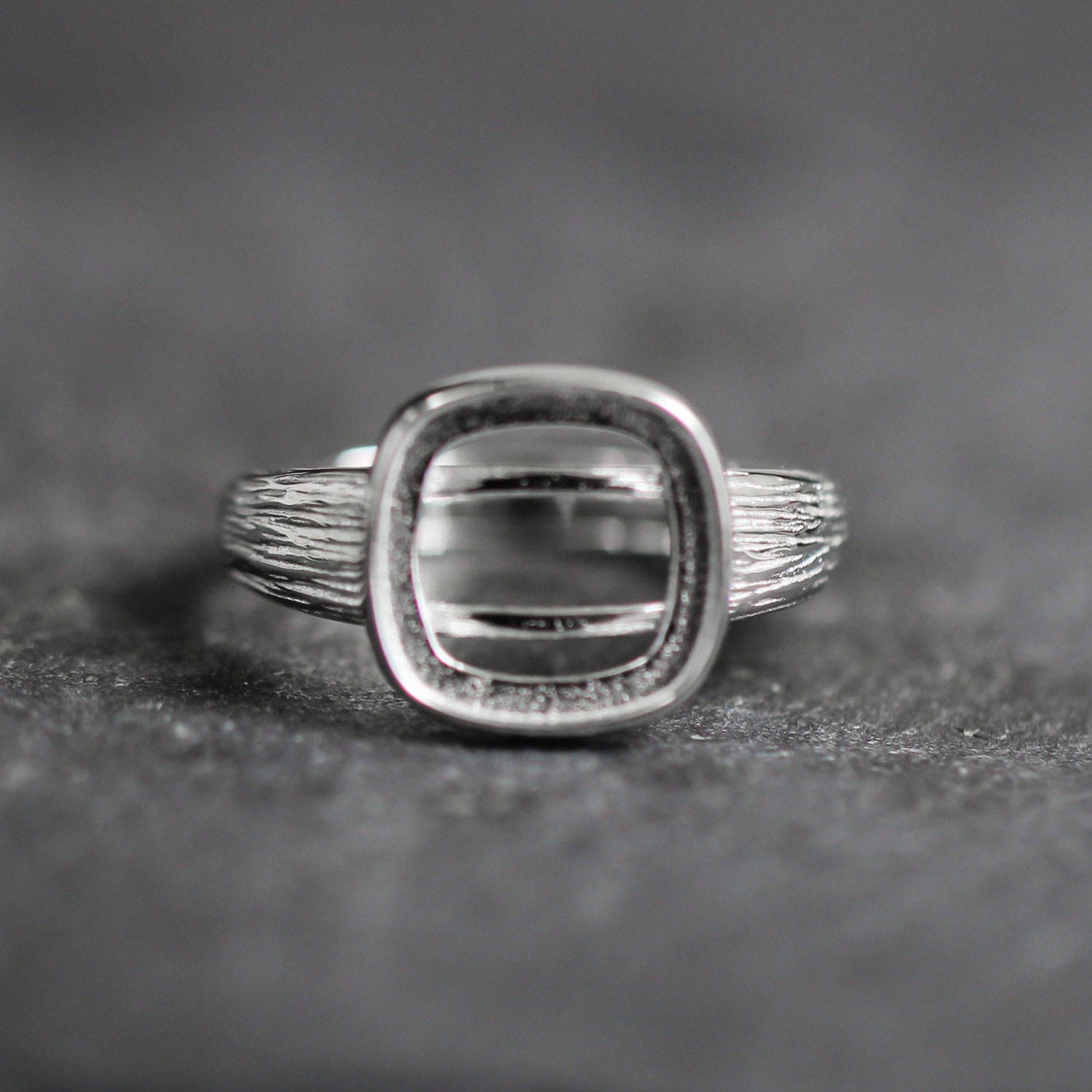925 Sterling Silver Matte & Polished Turquoise Ring