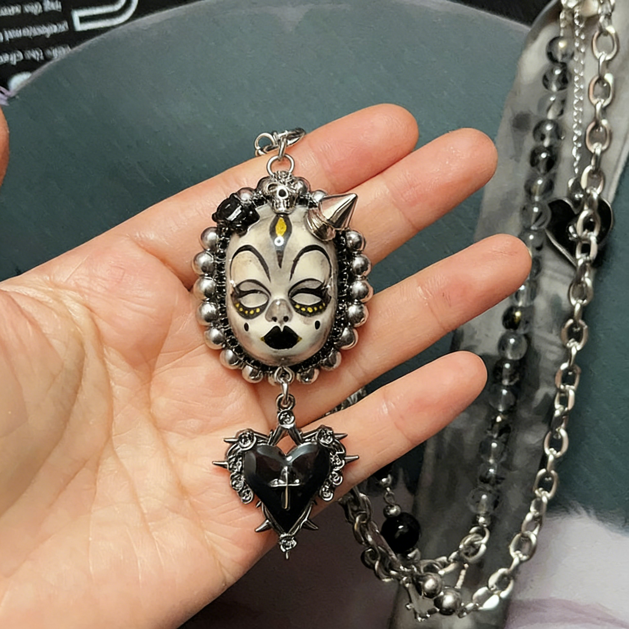 Black Heart Nightmare Slumber Necklace