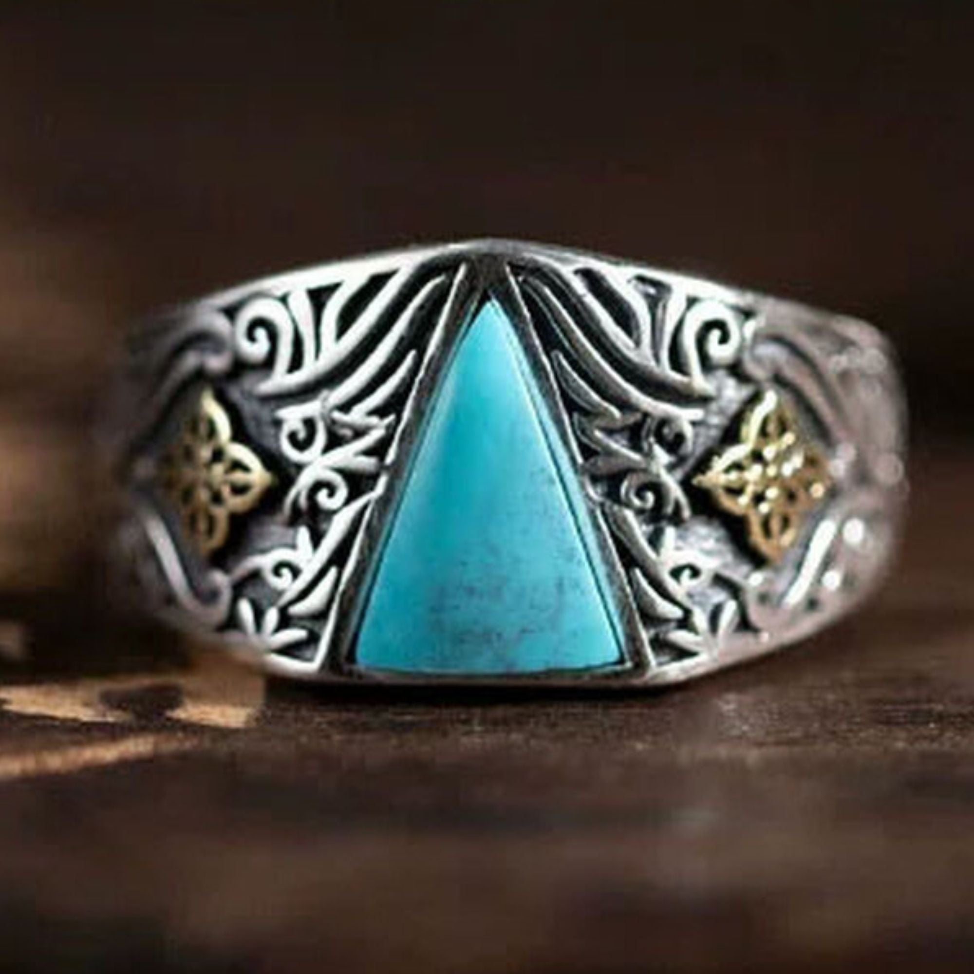 Anillo de acero inoxidable con forma de cuerpo 3D