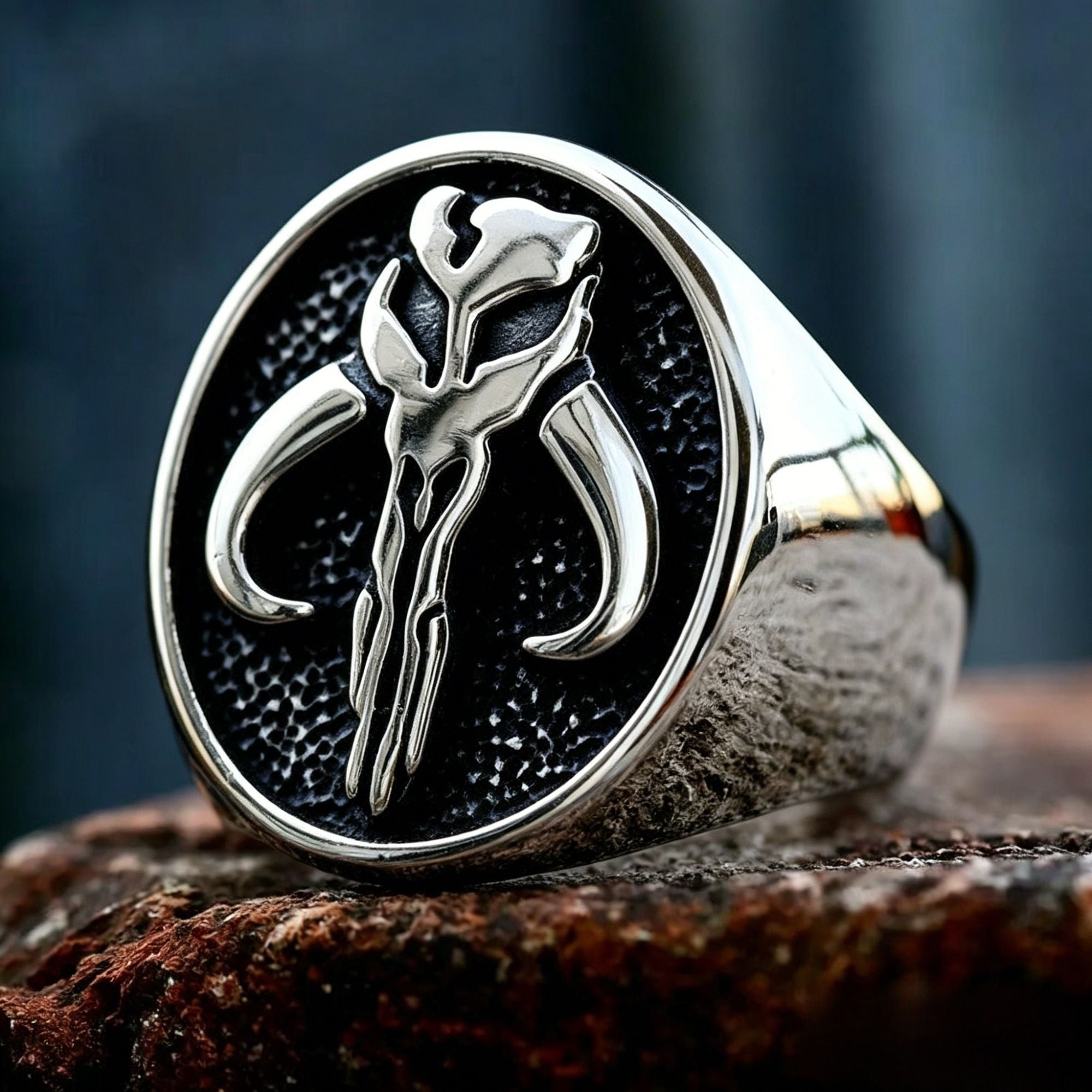 Mythosaurier-Schädel-Siegel-Edelstahlring