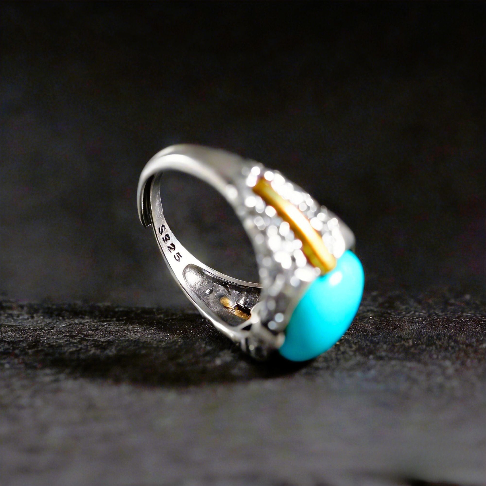 Anello in acciaio inossidabile a forma di corpo 3D