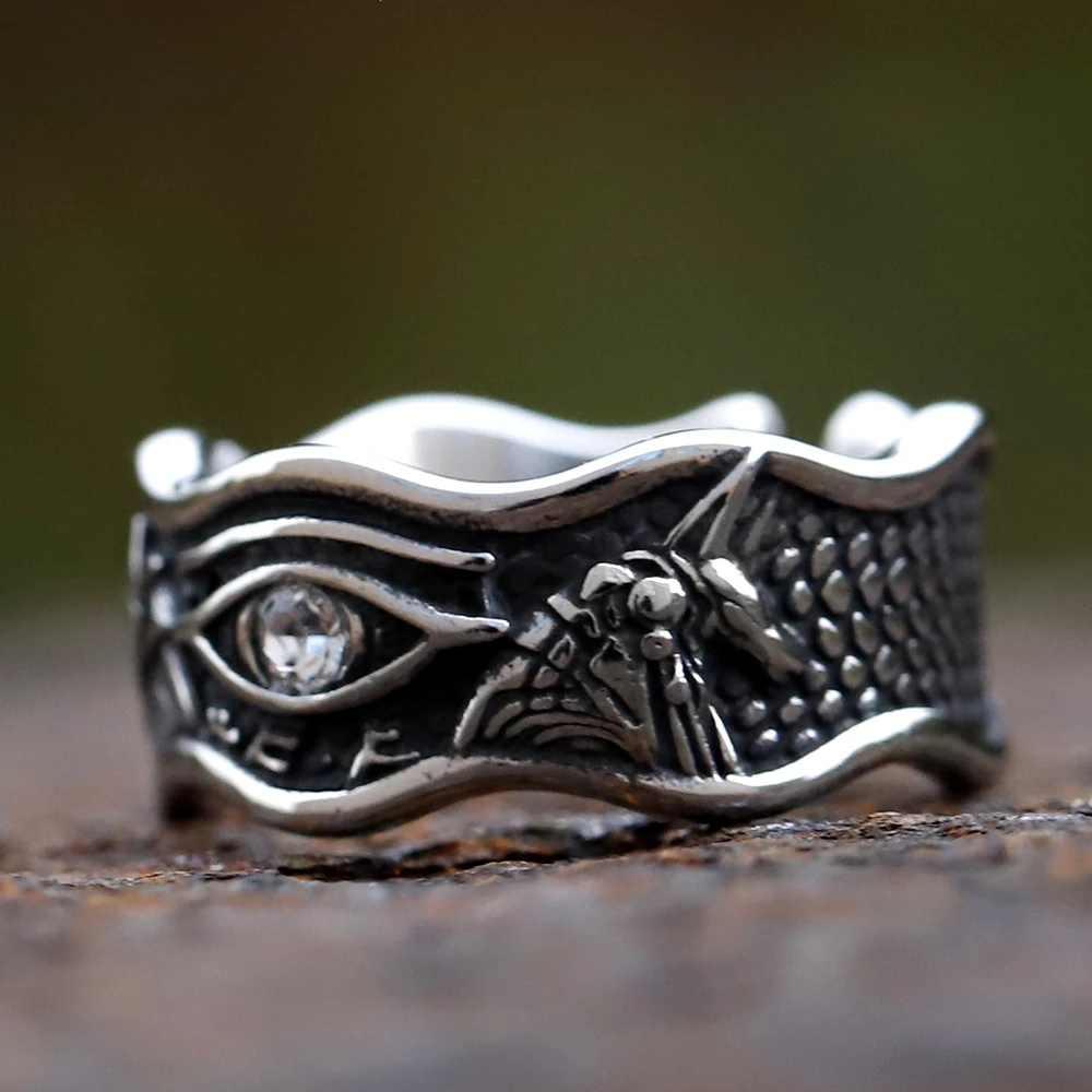 Anillo de acero inoxidable con forma de cuerpo 3D