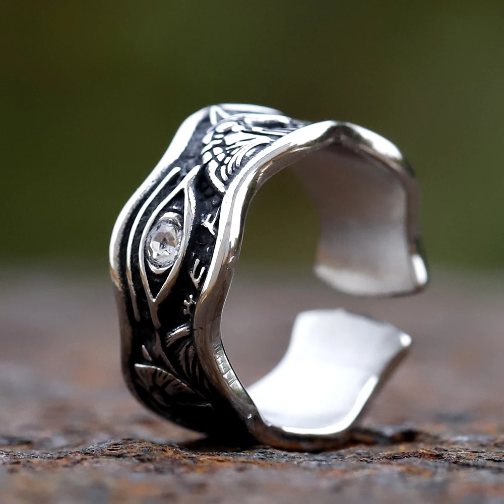 Anello in acciaio inossidabile a forma di corpo 3D