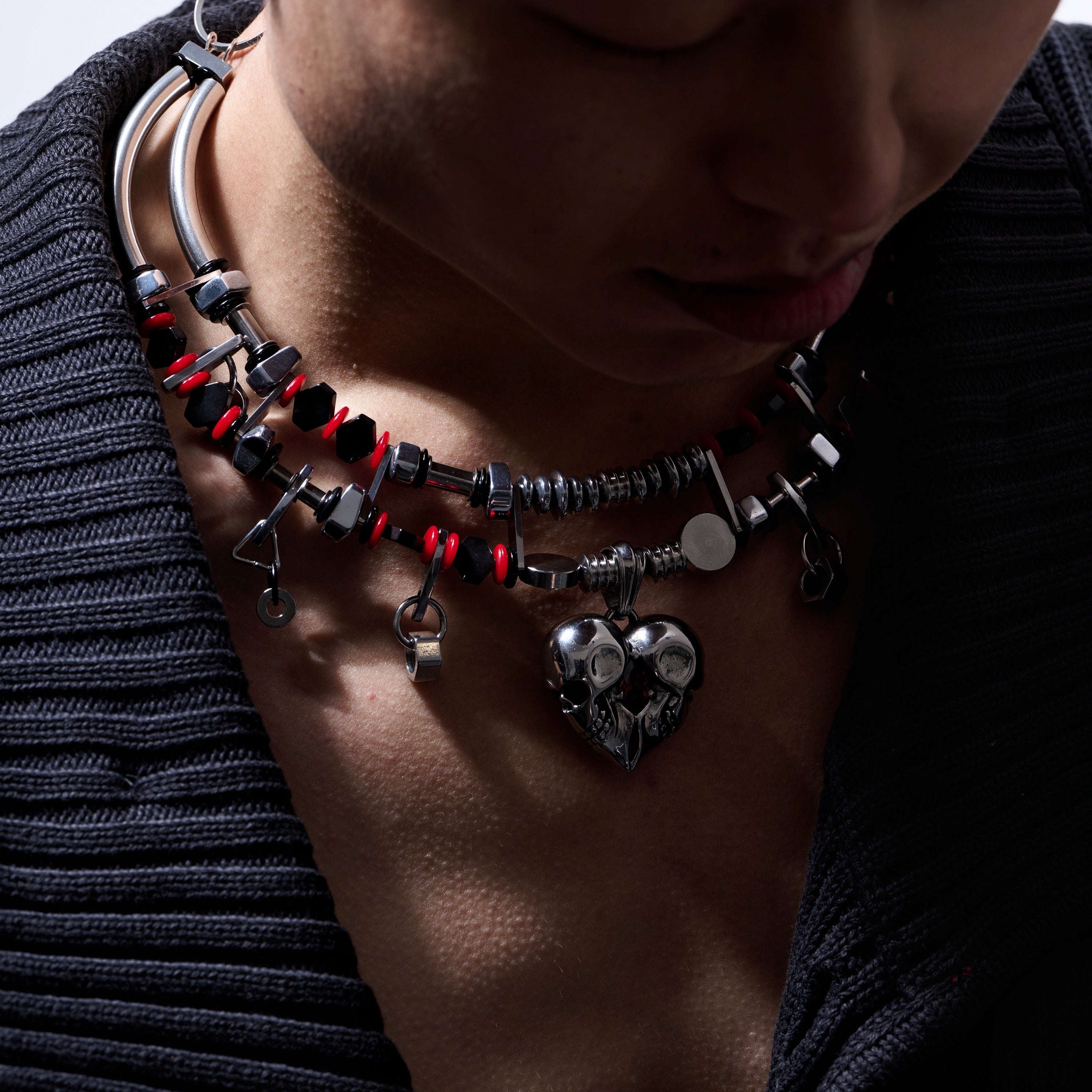 Gothic Hematite Heart-Shaped Pendant Clavicle Necklace