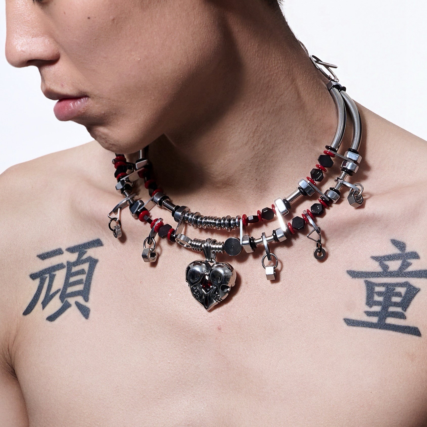 Gothic Hematite Heart-Shaped Pendant Clavicle Necklace