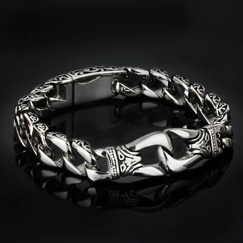 Locking With Stripe Stainless Steel Bracelet VRAFI