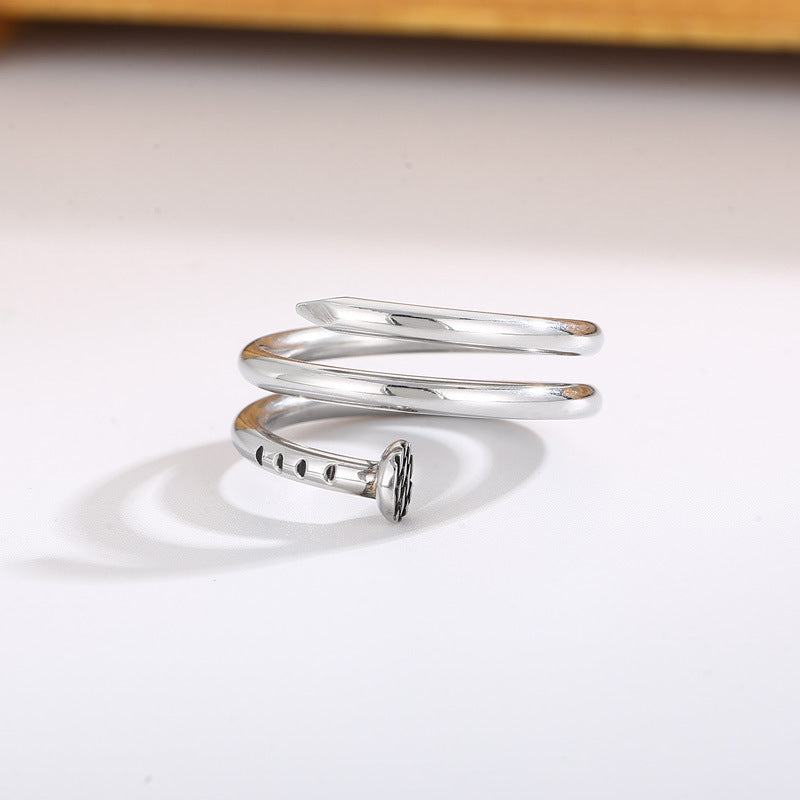 Anello in acciaio inossidabile a forma di corpo 3D