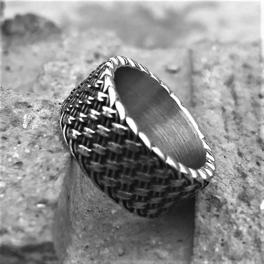 Minimalist Punk Stainless Steel Circle Ring - Vrafi Jewelry