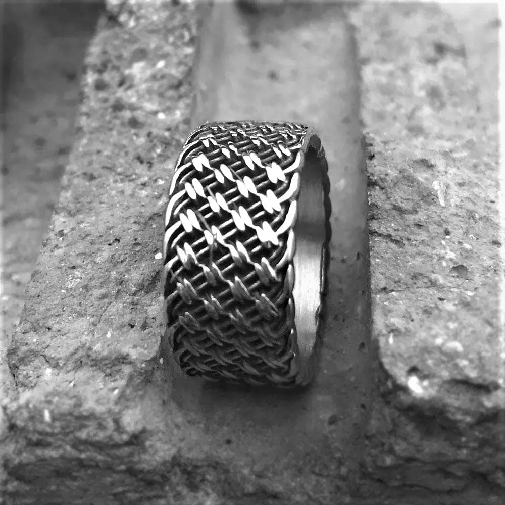 Minimalist Punk Stainless Steel Circle Ring - Vrafi Jewelry