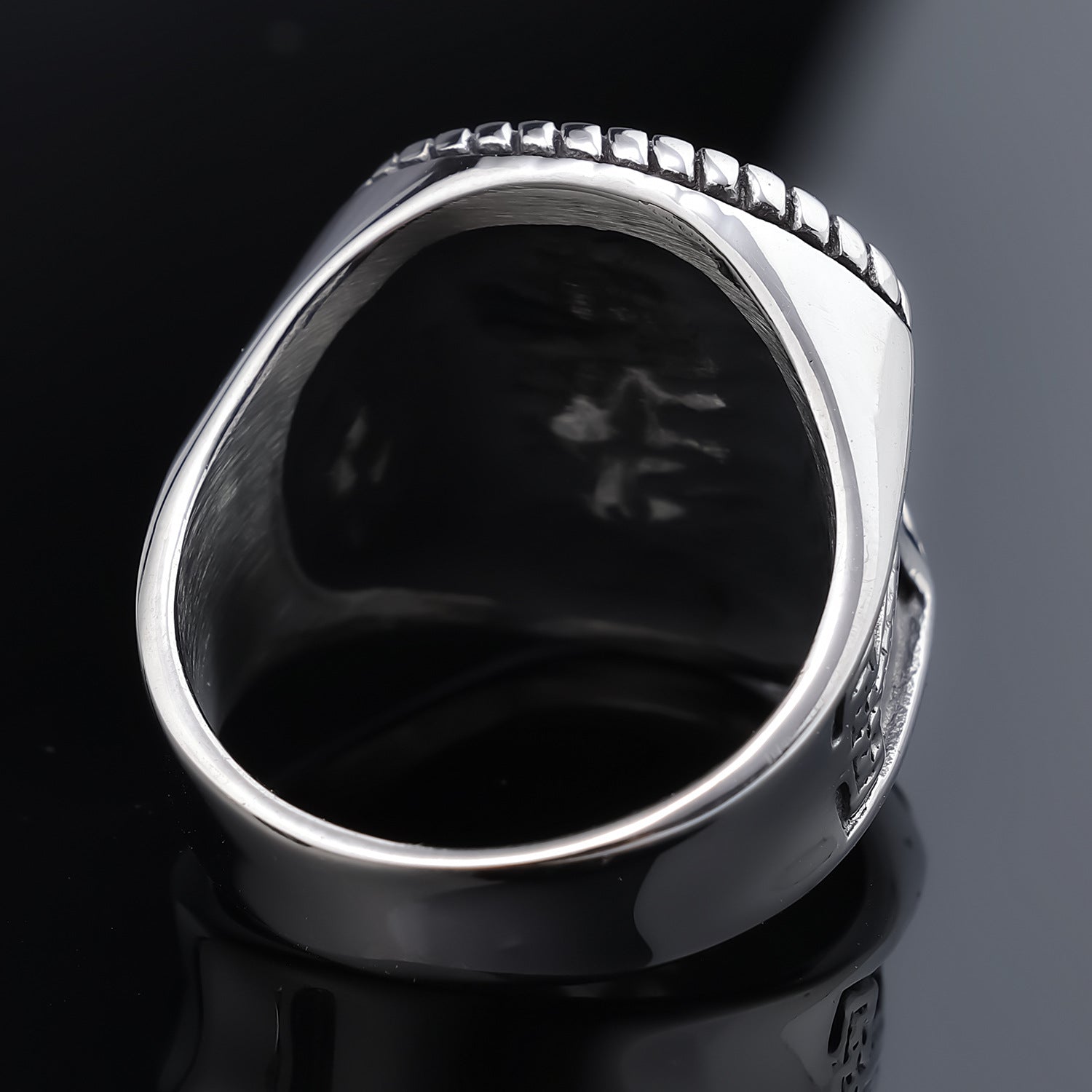 Textura De Flor Con Anillo De Acero Inoxidable Esmaltado