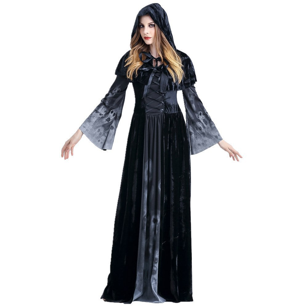 Vampire role-playing costumes