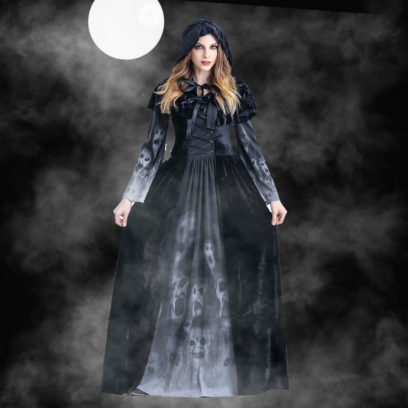 Vampire role-playing costumes