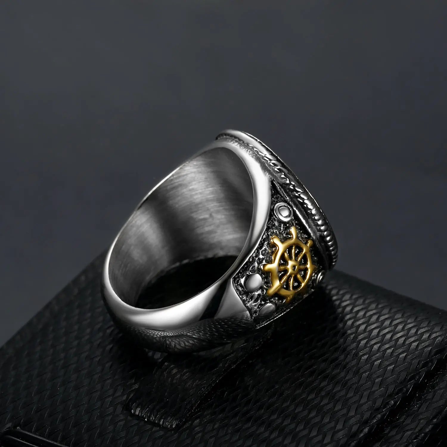 Pirate Skull Stainless Steel Ring - Vrafi Jewelry