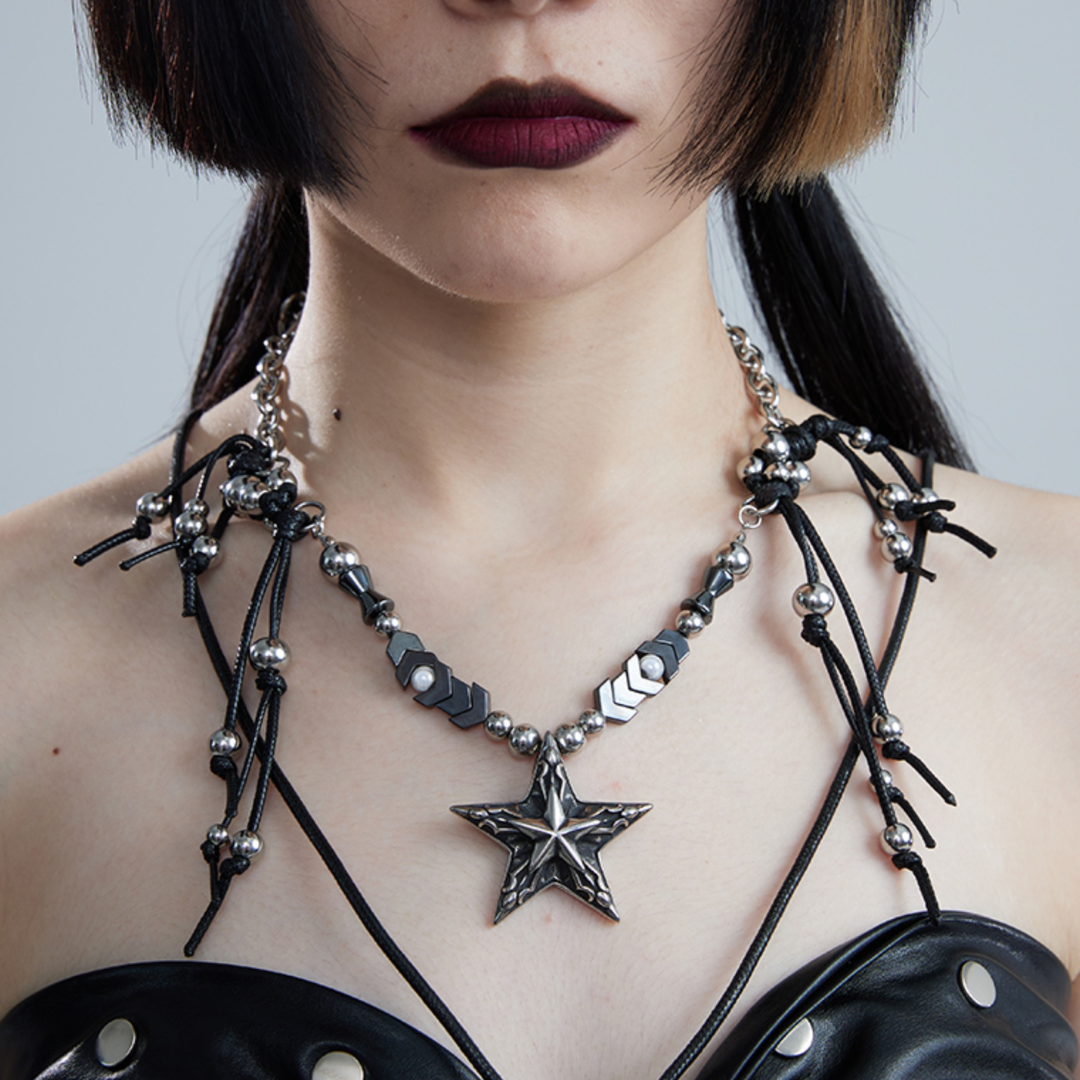 Star Hand-Beaded Clavicle Necklace