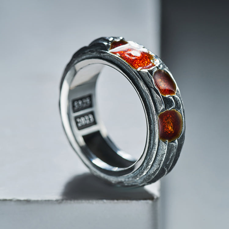 Anello in acciaio inossidabile a forma di corpo 3D