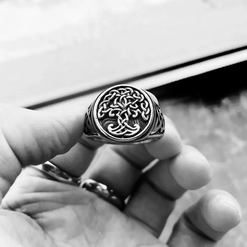Yggdrasil Celtics Knotwork Ring - Vrafi Jewelry