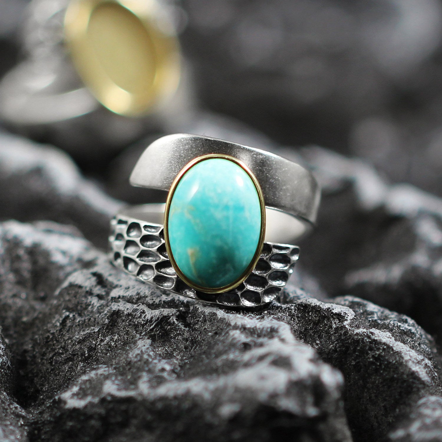 Anillo de acero inoxidable con forma de cuerpo 3D
