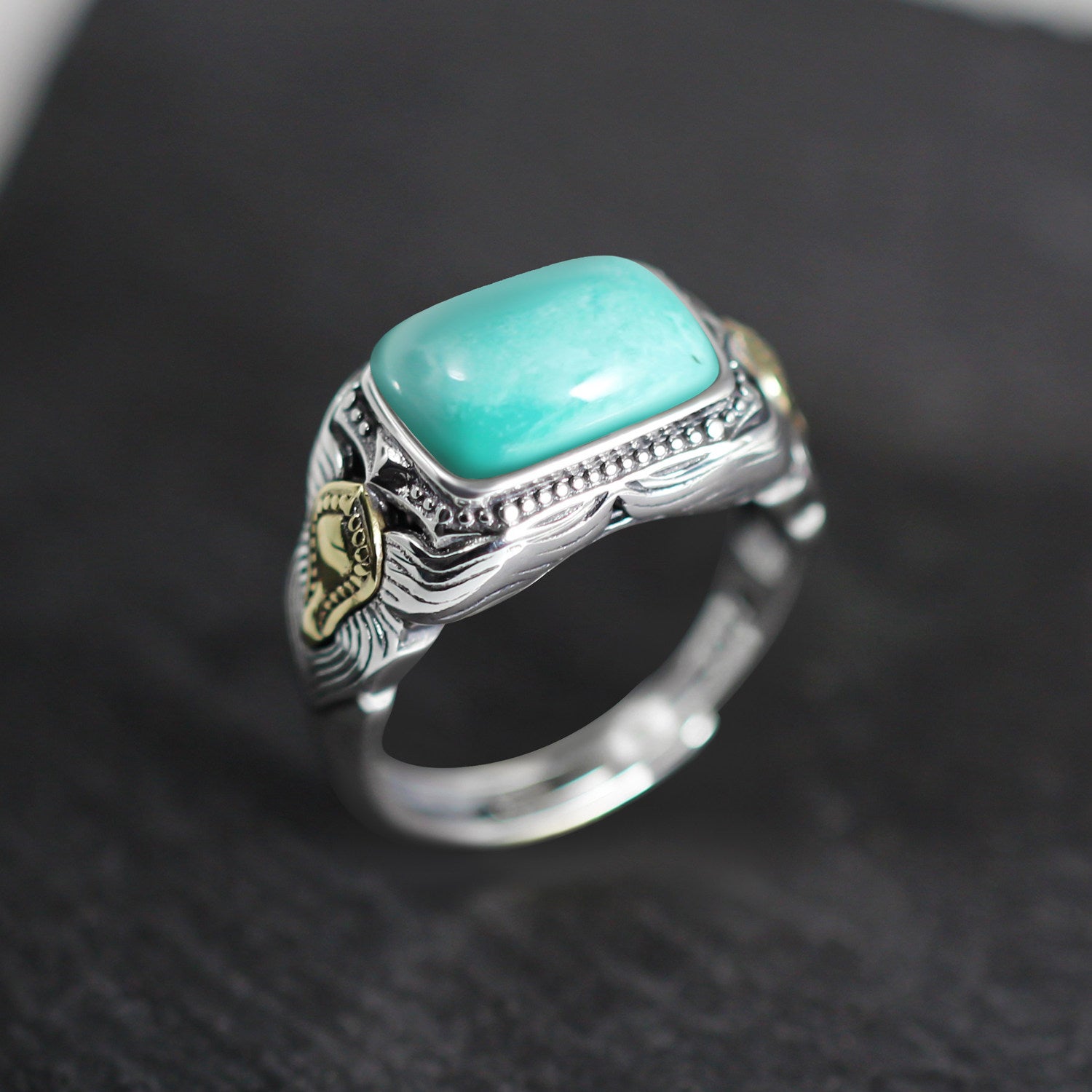 Anillo de acero inoxidable con forma de cuerpo 3D