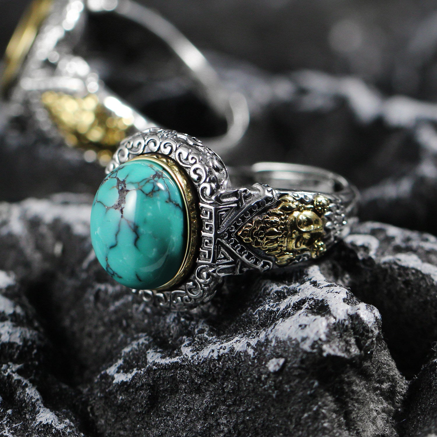 Anillo de acero inoxidable con forma de cuerpo 3D