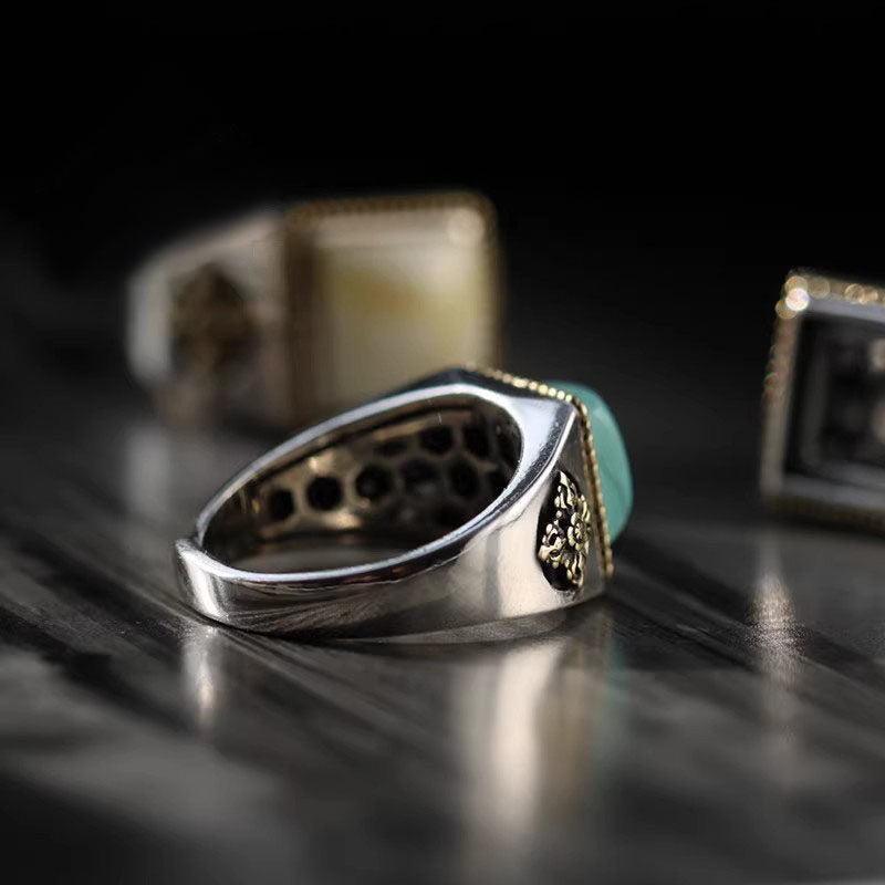 Anillo de acero inoxidable con forma de cuerpo 3D