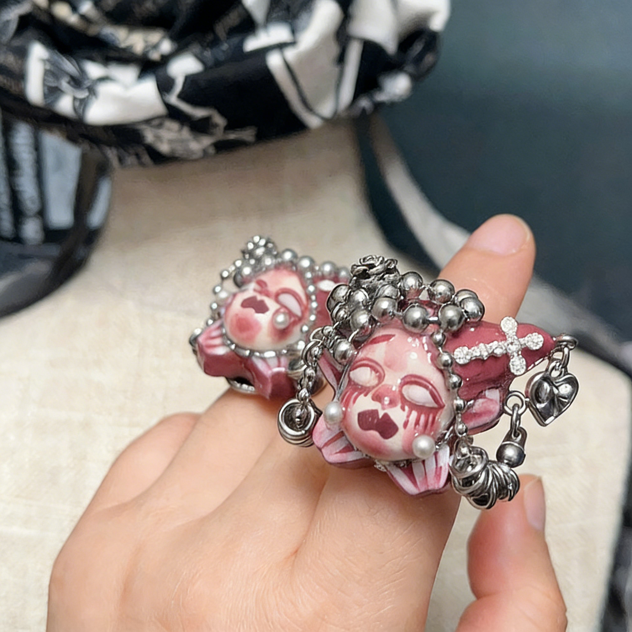 Bloody Rose Metal Ring
