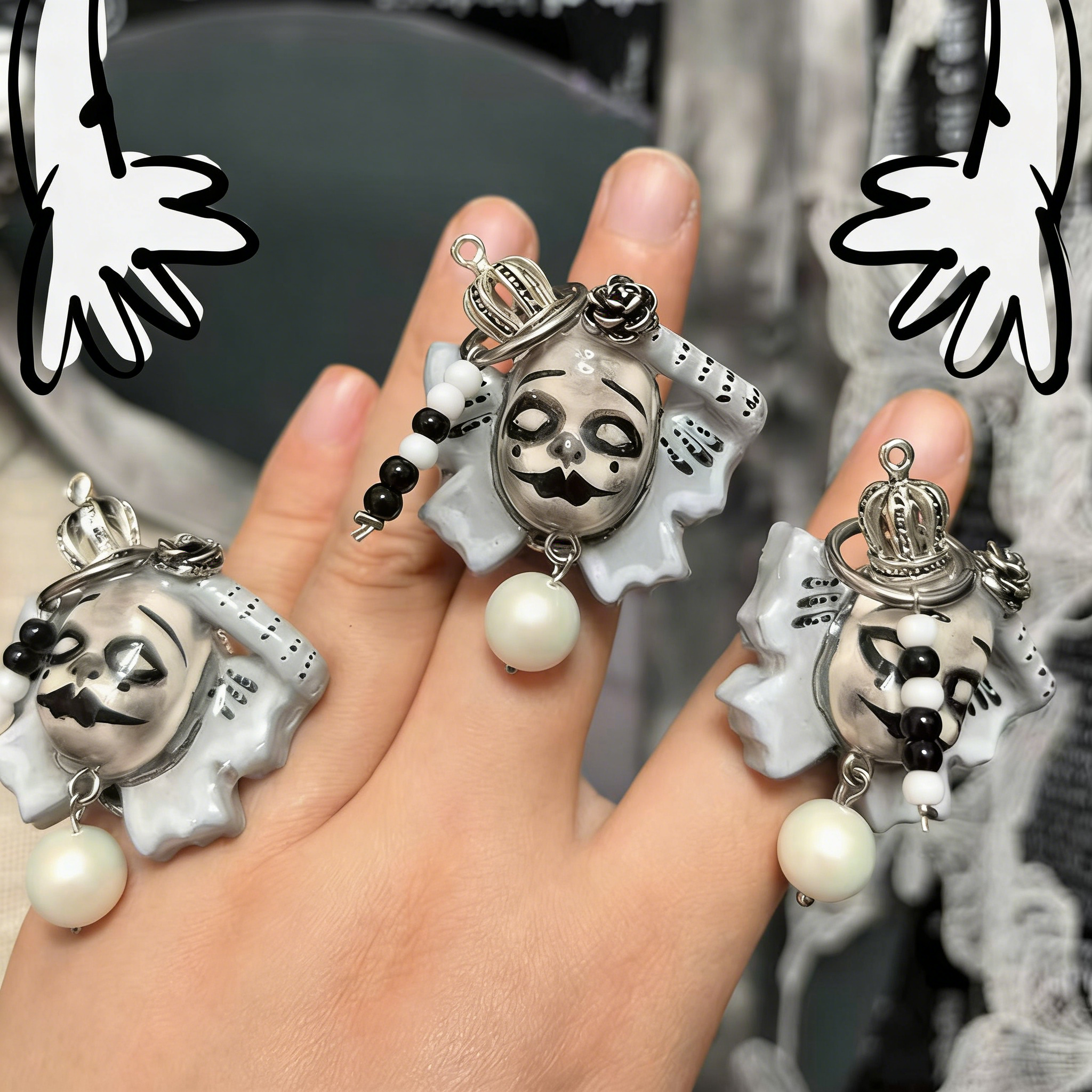 Black and White Clown Crown Ring