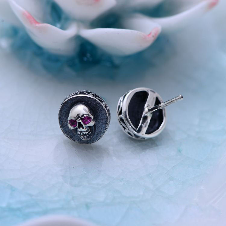 Round Skull Inlaid Zirconia Stud Earrings