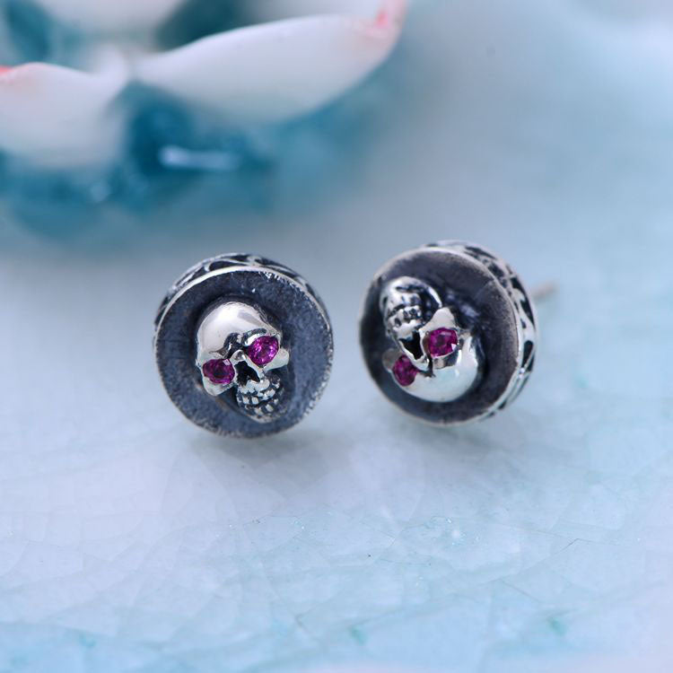 Round Skull Inlaid Zirconia Stud Earrings