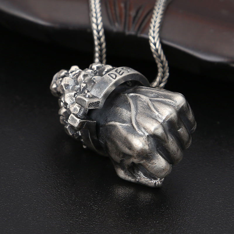 Pendentif en argent Power Fist