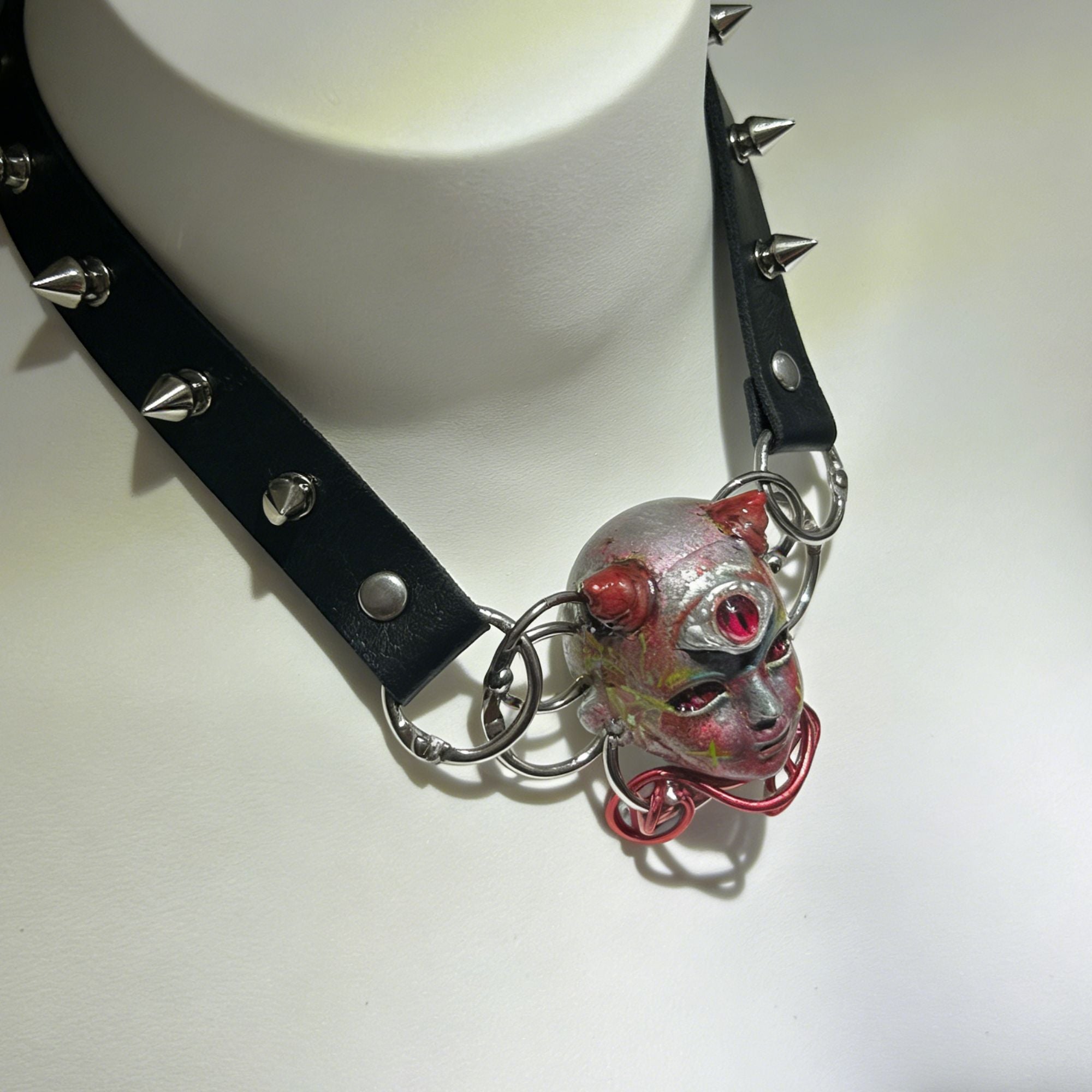 Devil's Eye Rivets Choker