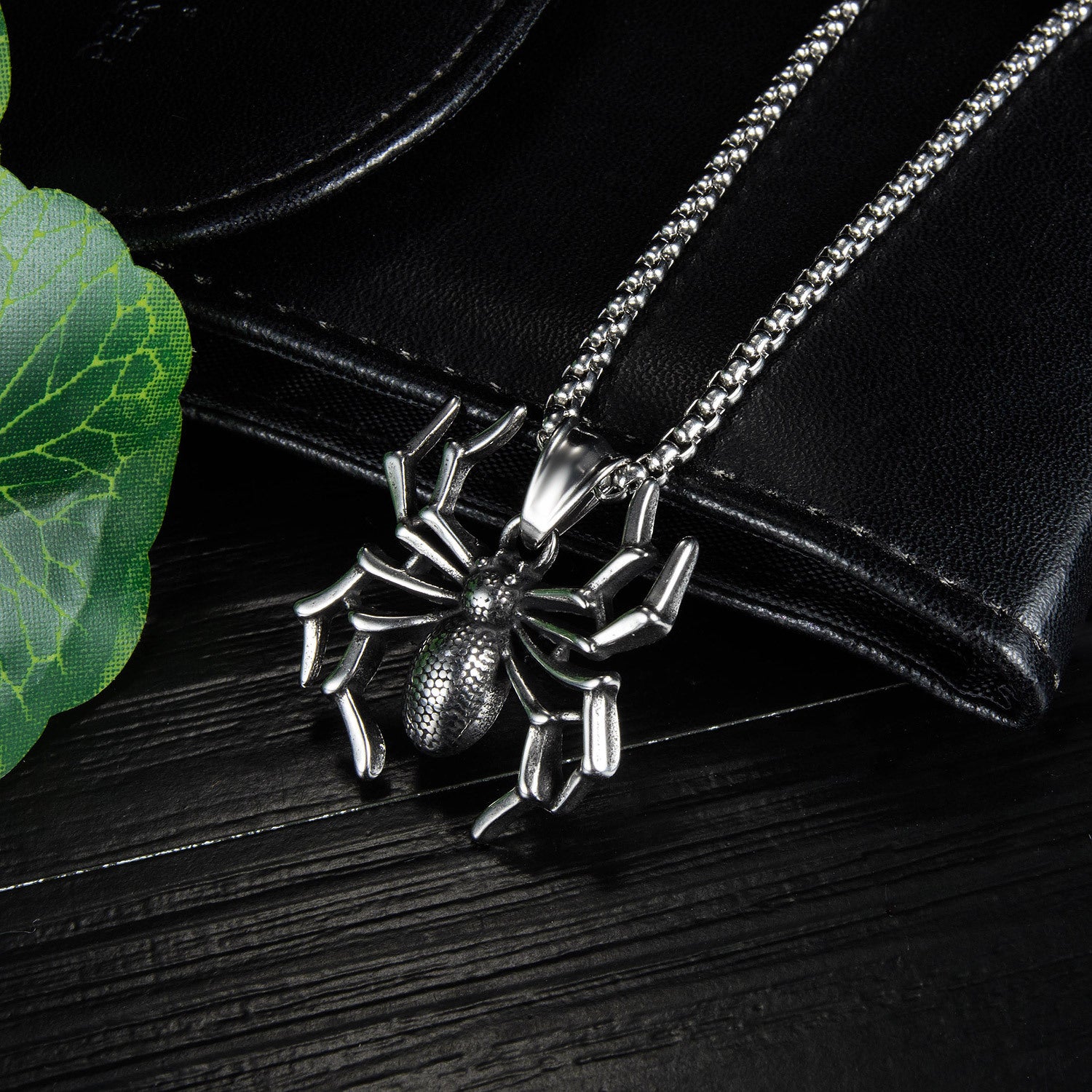 Bold Punk Spider Men's Necklace