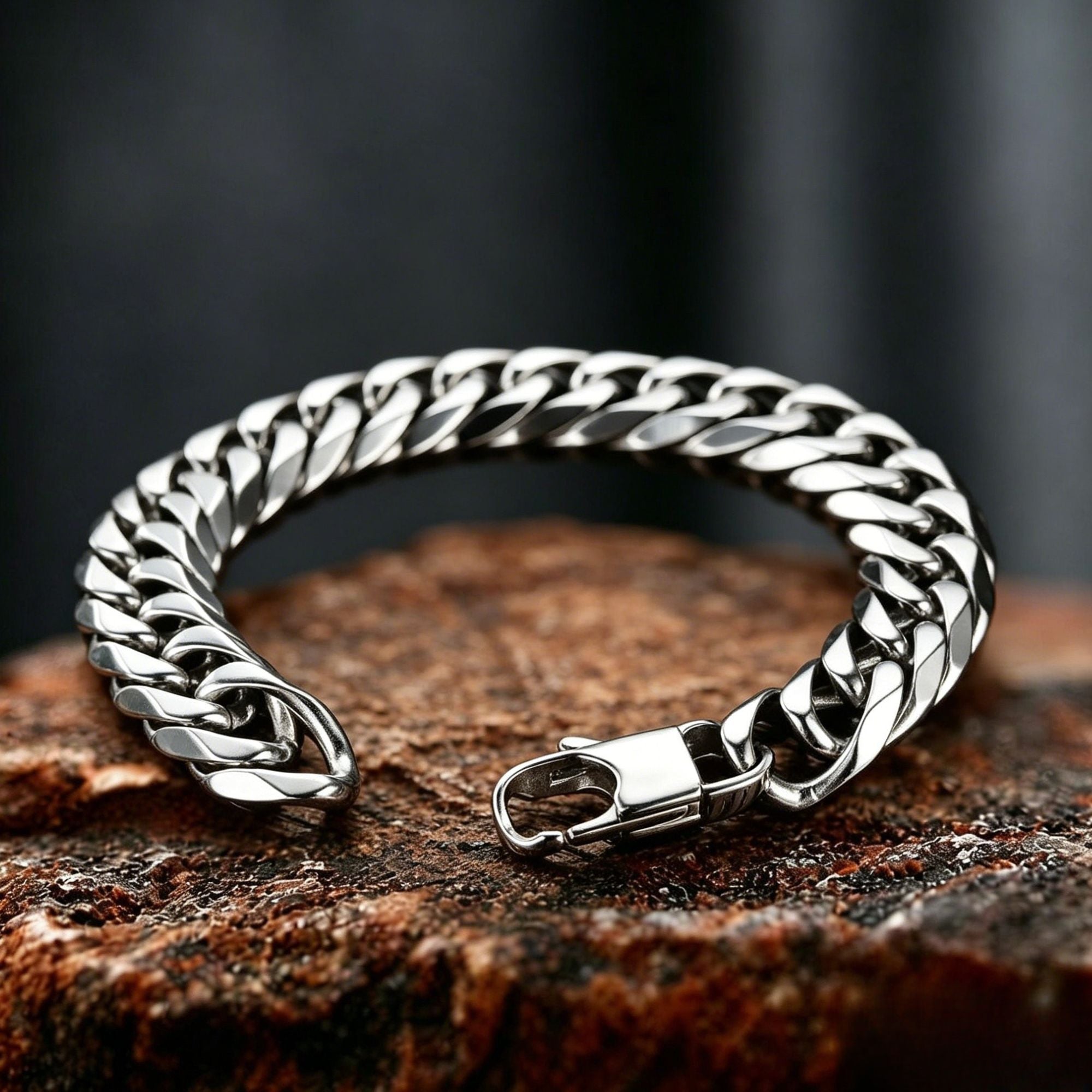 Kubanisches Gliederarmband aus Edelstahl mit Diamantschliff