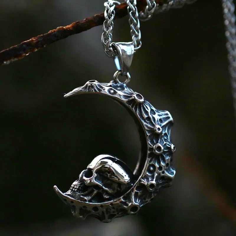 Crescent Skull Pendant VRAFI