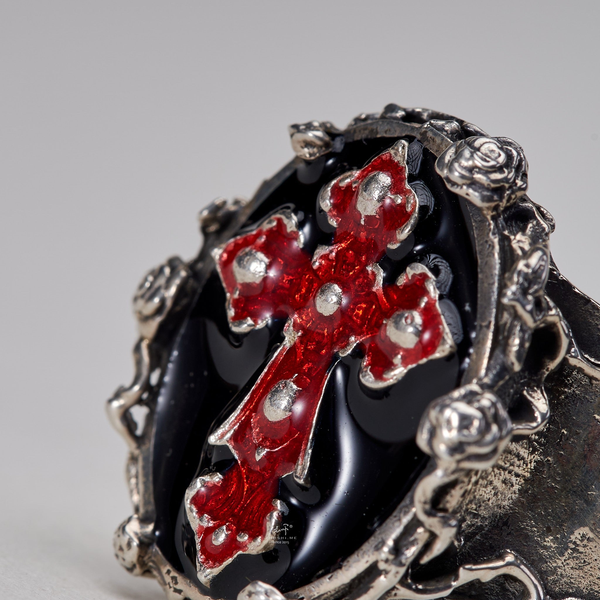 Handcrafted Gothic Blood Red Baroque Skull Cross Rose Ring