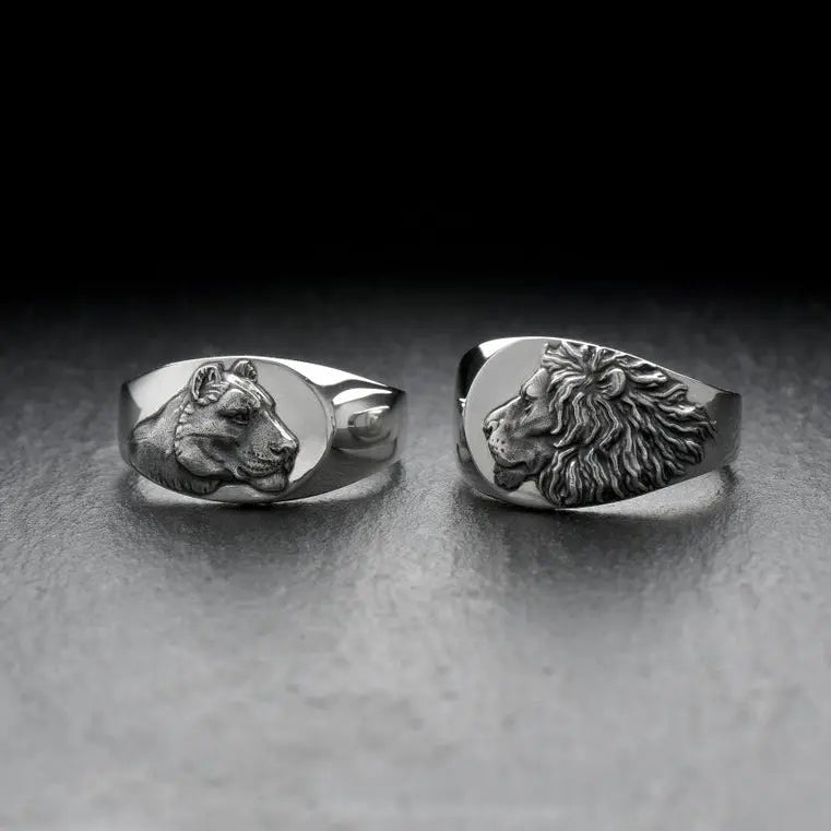 Lion Signet Ring - Vrafi Jewelry