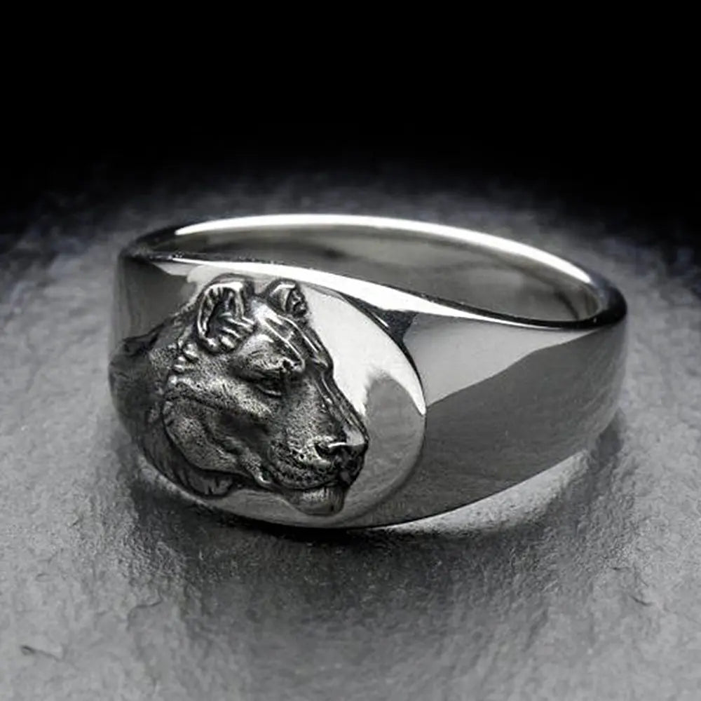 Lioness Signet Silver Ring - Vrafi Jewelry