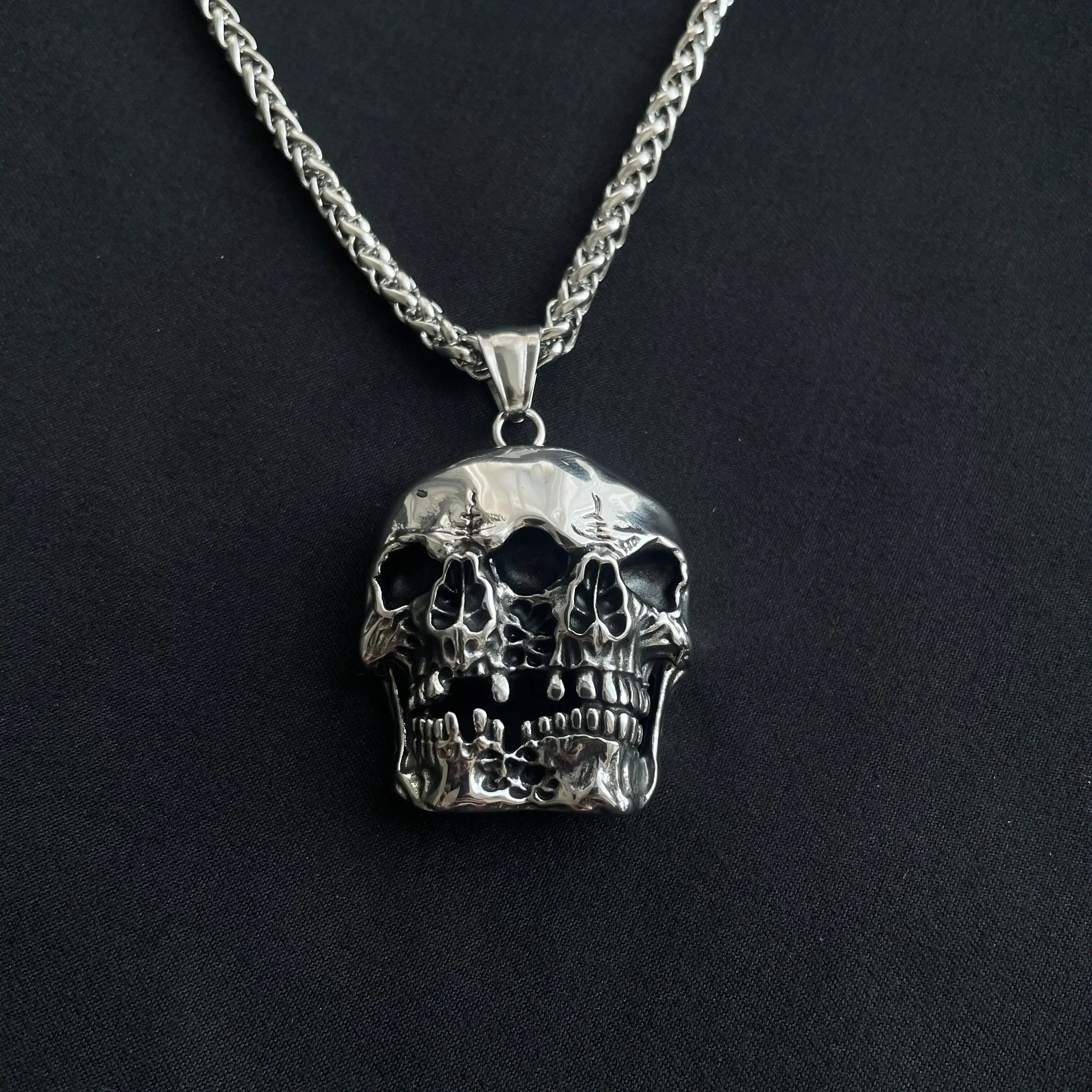 Merging Skull Stainless Steel Pendant VRAFI