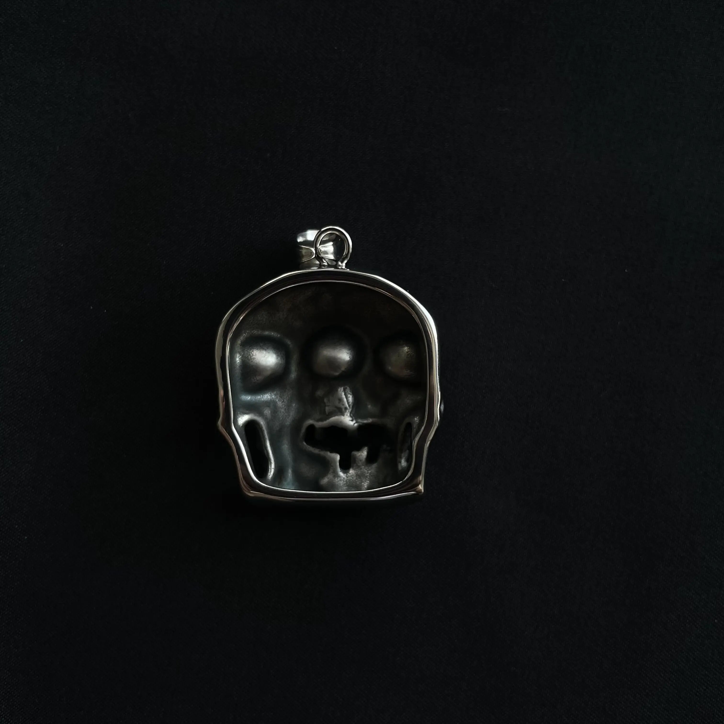 Merging Skull Stainless Steel Pendant VRAFI