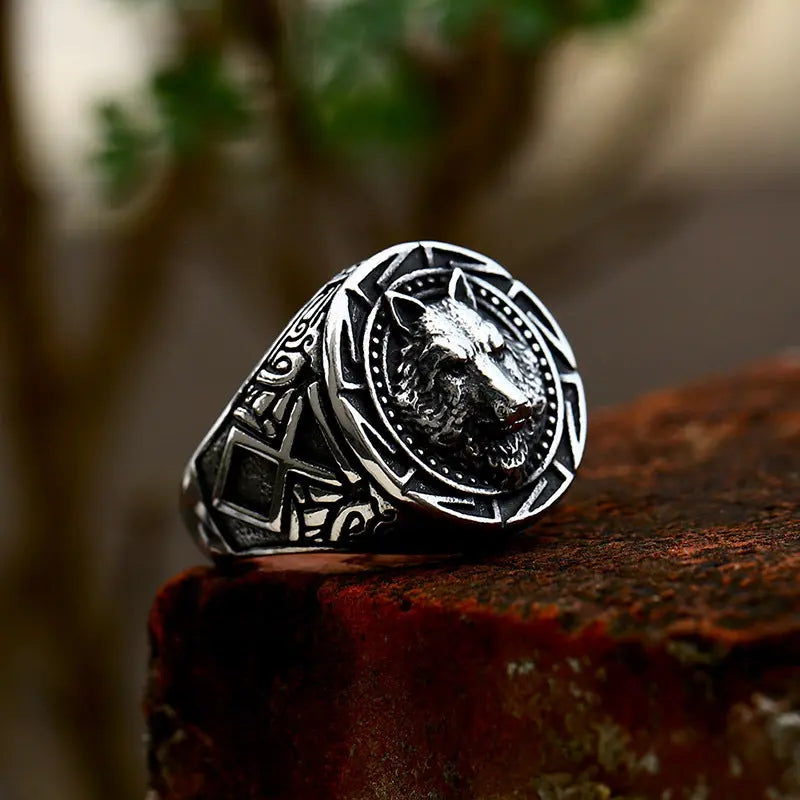 Nordic Wolf Head Signet Stainless Steel Ring VRAFI