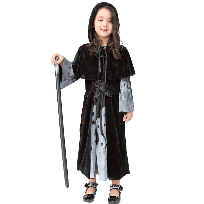 Vampire role-playing costumes