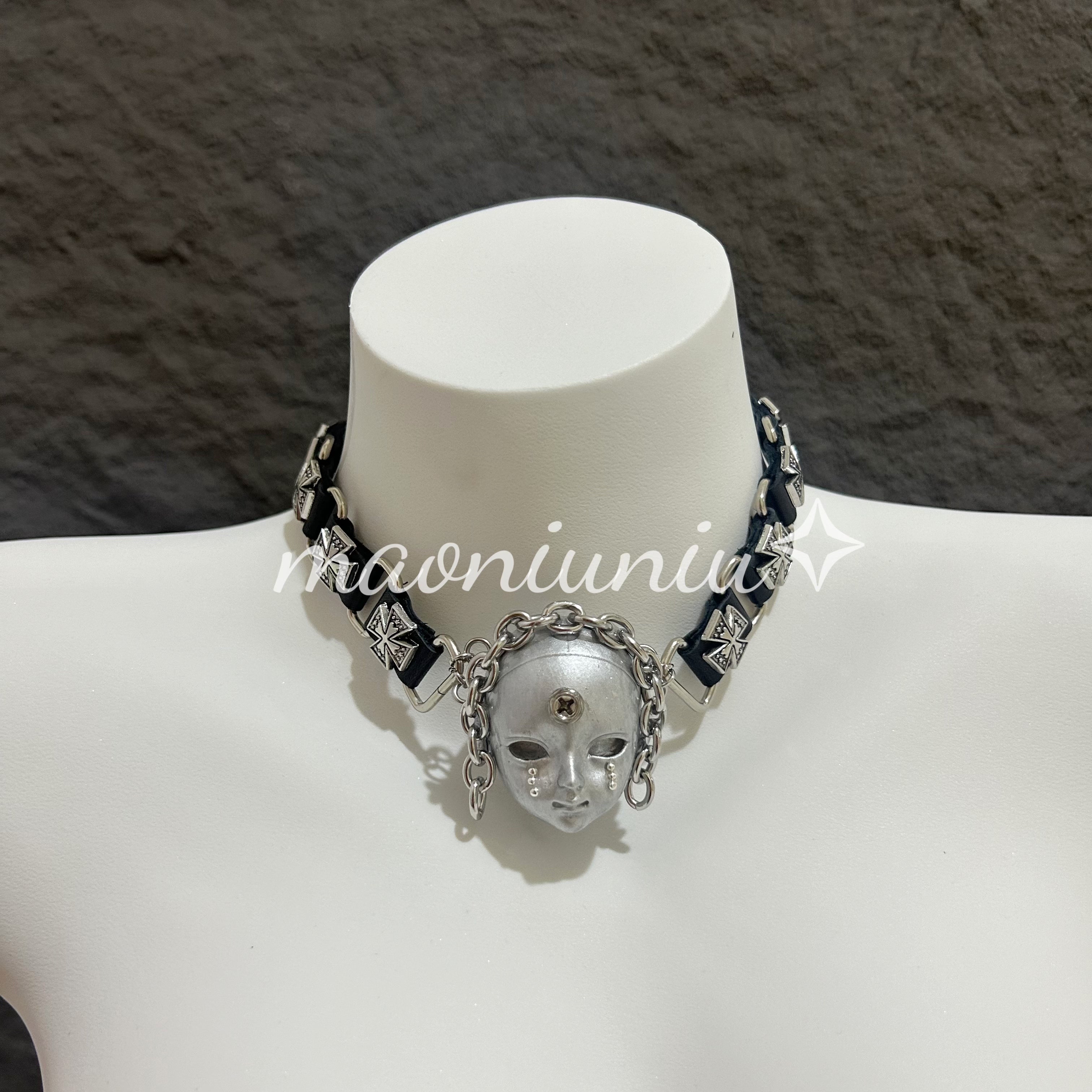 Choker mechanical mask necklace