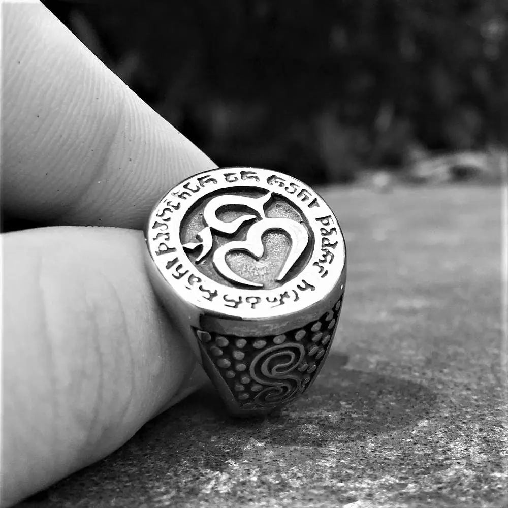 Om Aum Yoga Buddhist Meditation Amulet Ring - Vrafi Jewelry