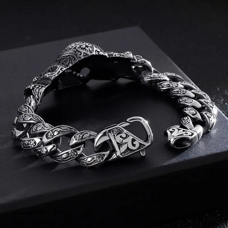 Skull and Gem-set Eye Stainless Steel Bracelet VRAFI