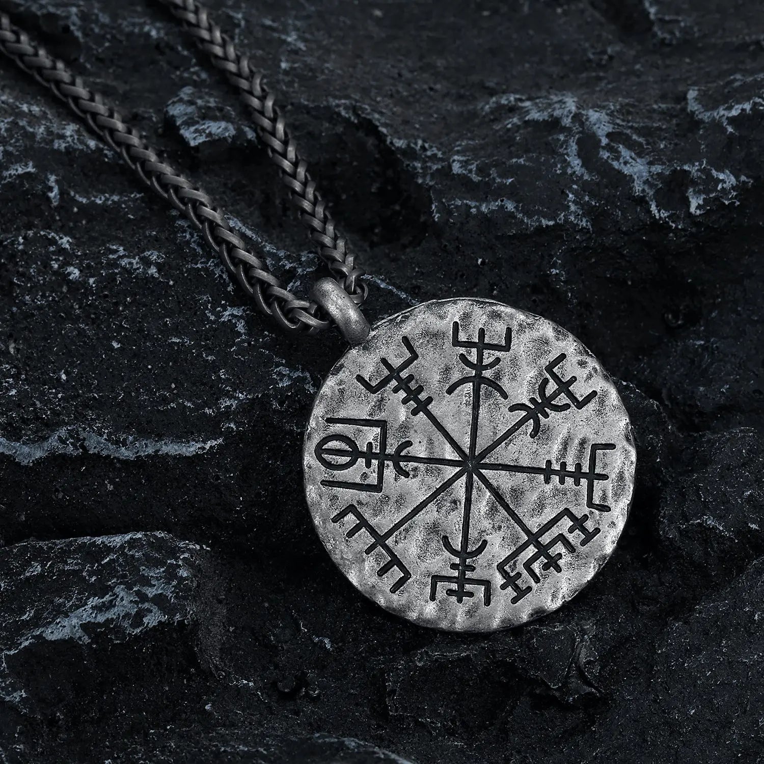 The Ægishjálmr Pendant VRAFI