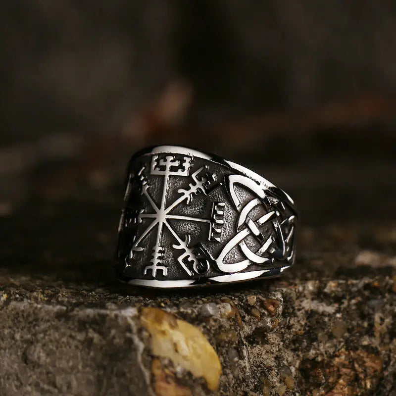 The Viking Vegvísir Stainless Steel Ring VRAFI