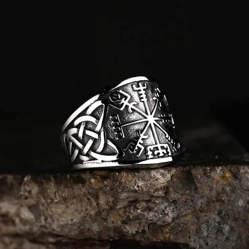 The Viking Vegvísir Stainless Steel Ring VRAFI