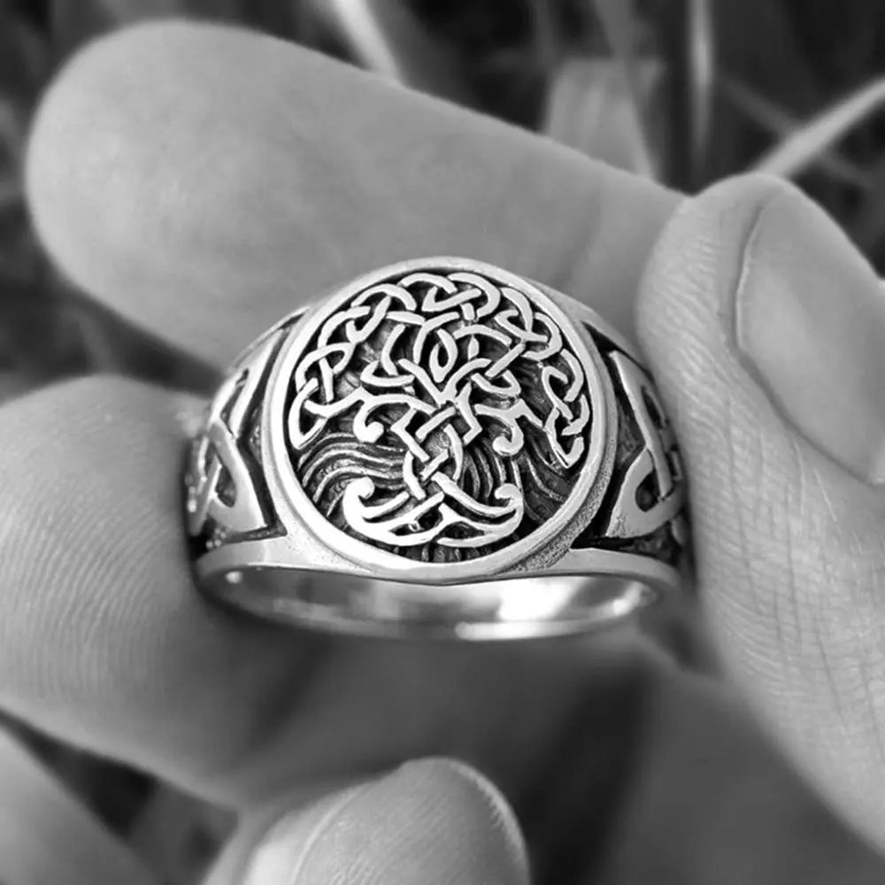 Yggdrasil Celtics Knotwork Ring - Vrafi Jewelry